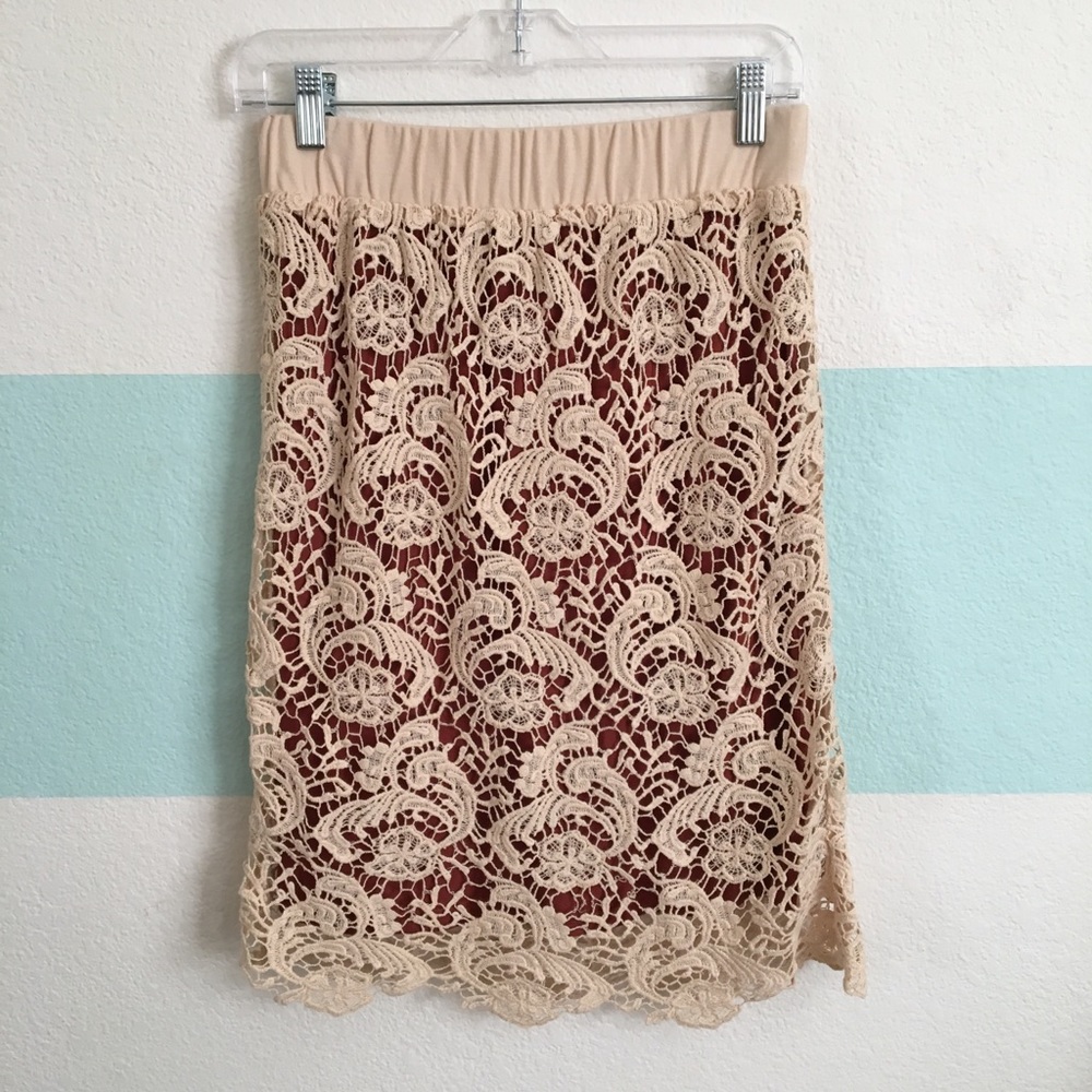 SALE 💓 Burnt orange and tan lace Downeast skirt